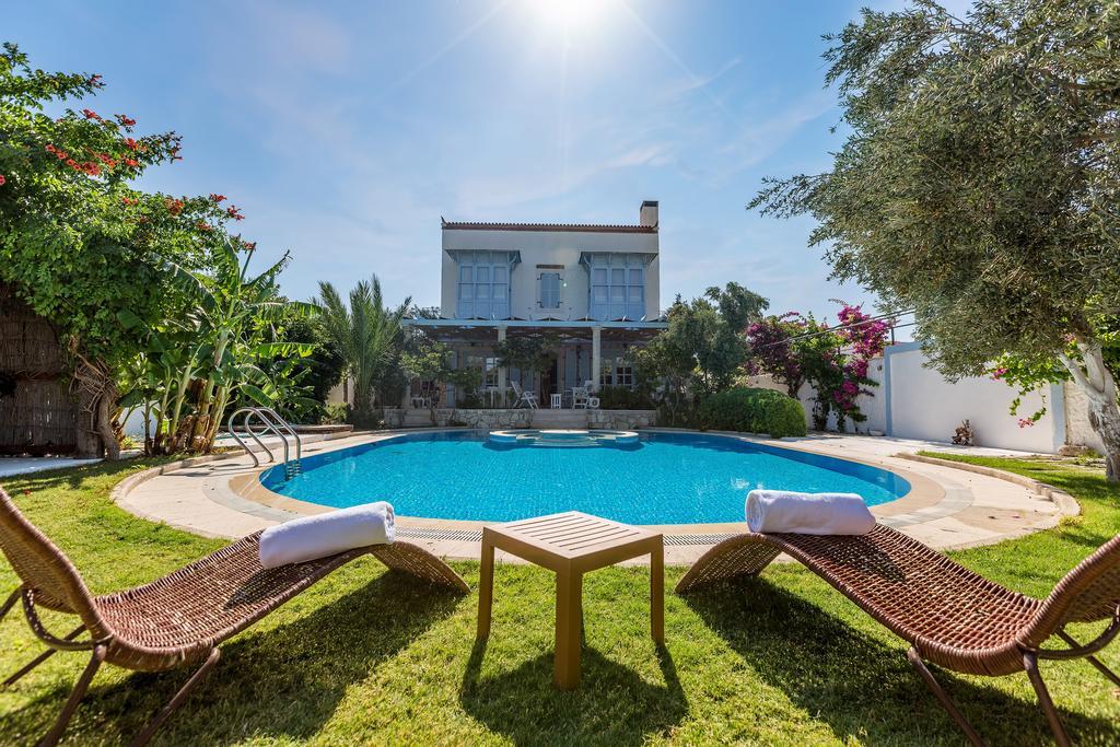 Lale Lodge Hotel Alaçatı Ngoại thất bức ảnh
