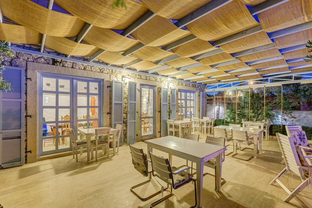 Lale Lodge Hotel Alaçatı Ngoại thất bức ảnh