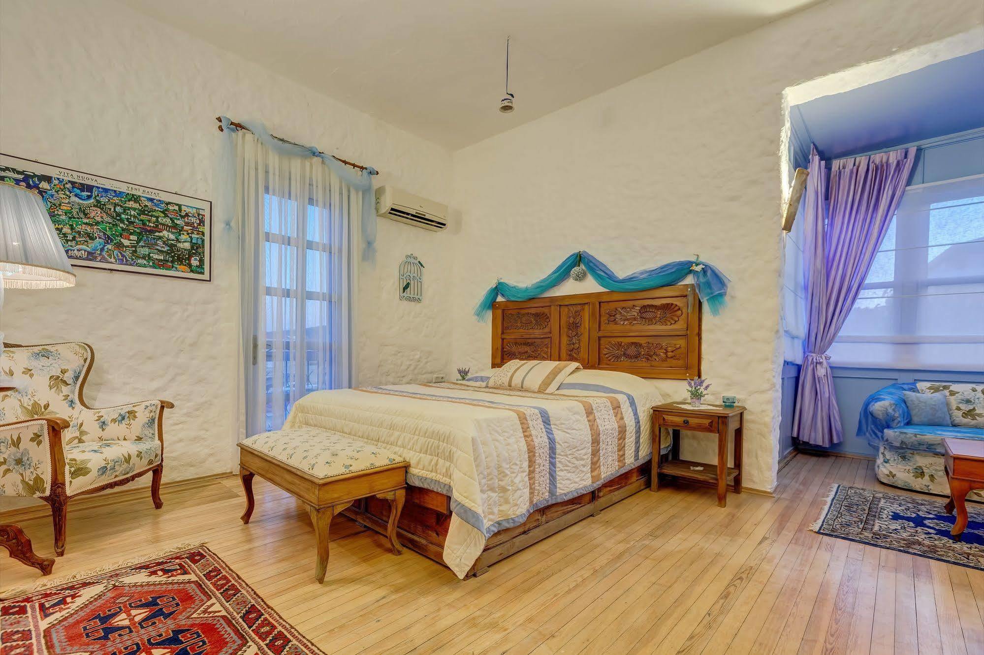 Lale Lodge Hotel Alaçatı Ngoại thất bức ảnh