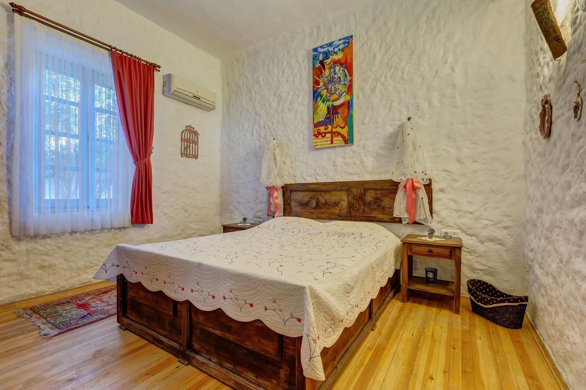 Lale Lodge Hotel Alaçatı Ngoại thất bức ảnh